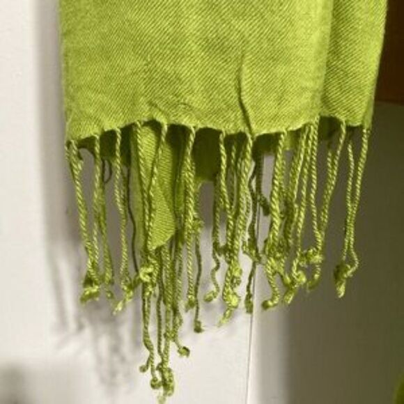 Pashmina Scarf Wrap Shawl Coverup by BIJOUX TERNER Bright Green 72 x 32 inches - Picture 12 of 14
